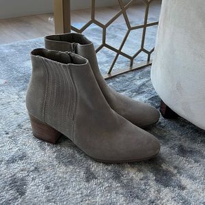 Never worn grey booties